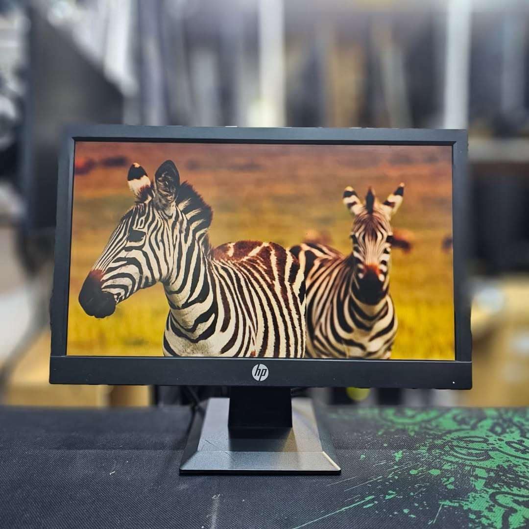 Deal✅✅Hp P19b G4 WXGA 19 Inches wide monitorVga input Tsh 175,000 available in Tanzania through Sambazah