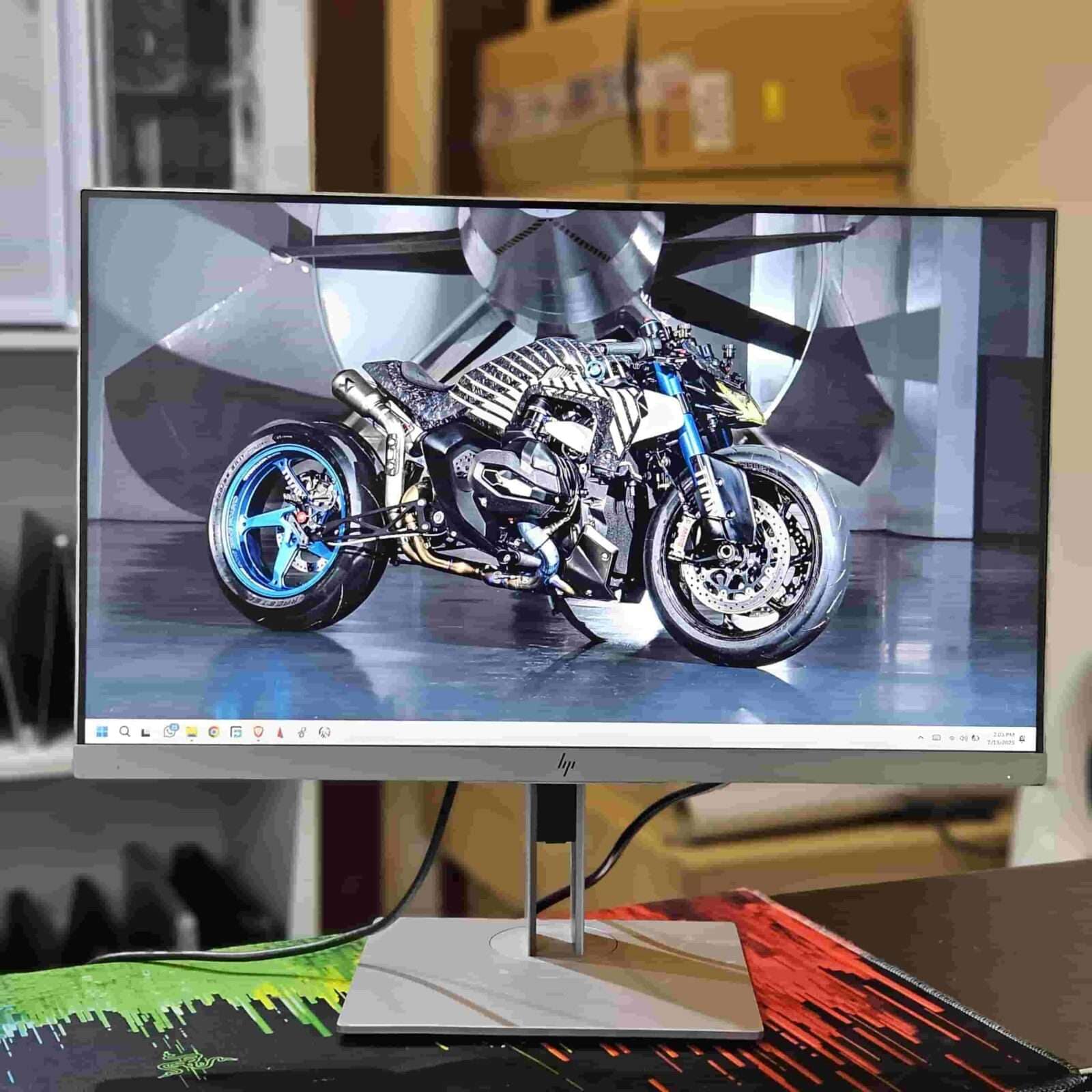 Hp E243 24 inch frameless Hdmi✅ Display port✅ Vga✅ Resolution_1920_1080 60hz Adjustable stand Condition Good (Notable scratches on stand) - Tsh 299,999 now available in Sambazah in Tanzania