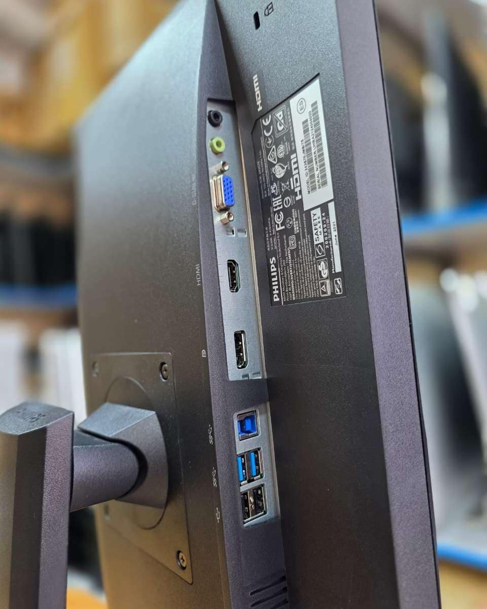 Phillips 243S7E🔥24 inch Full hd monitor🔥With speakers 🔊 🔥Vga-HDMI-display 🔥Adjustable rotate - Tsh 320,000 u now available in Sambazah in Tanzania